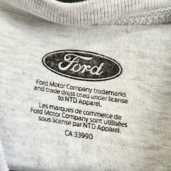 Ford bronco Gray Graphic Tee - Short Sleeve - Picture 5 of 6